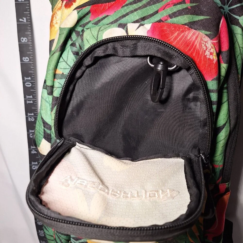 Vibedration Hydration Backpack w/o bladder - Tropical - Used